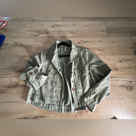 Cargo Jacket - Picture 5 of 8